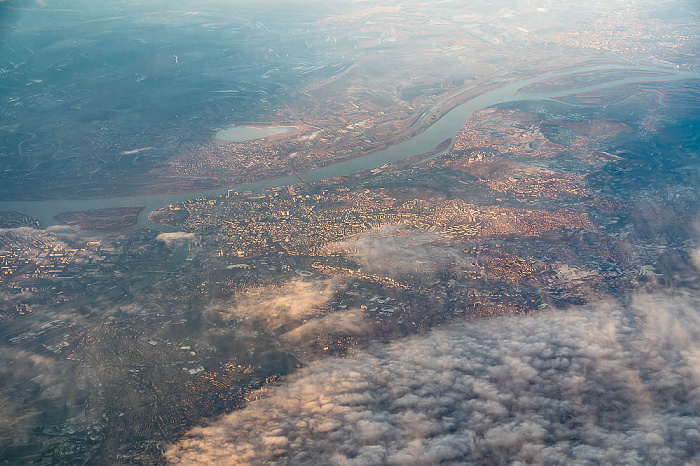 Serbien Belgrad, Save (links unten), Donau 2022-01-28 Flug UAE50 München Franz Josef Strauß (MUC/EDDM) - Dubai (DXB/OMDB) Veliki Šveb Veliko blato Luftbild aerial photo