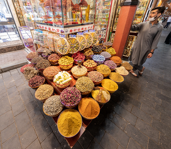 Deira: Herbs Souq Dubai