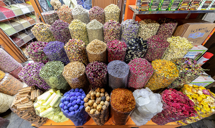 Deira: Herbs Souq Dubai