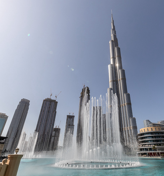 Downtown Dubai: Burj Khalifa Lake mit The Dubai Fountain, Burj Khalifa