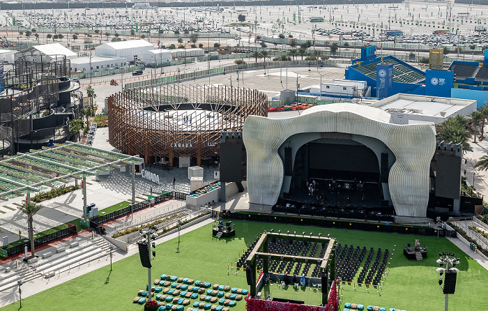 EXPO 2020 Dubai: Blick von Garden in the Sky - Kanadischer Pavillon und Jubilee Stage Garden in the Sky EXPO 2020 Jubilee Park EXPO 2020 Jubilee Stage EXPO 2020 Kanadischer Pavillon EXPO 2020 Philippinischer Pavillon EXPO 2020