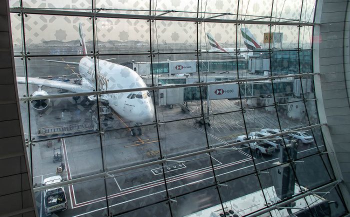 Dubai International Airport: Airbus A380 (Emirates) 2022-02-02 Flug UAE49 Dubai (DXB/OMDB) - München Franz Josef Strauß (MUC/EDDM)