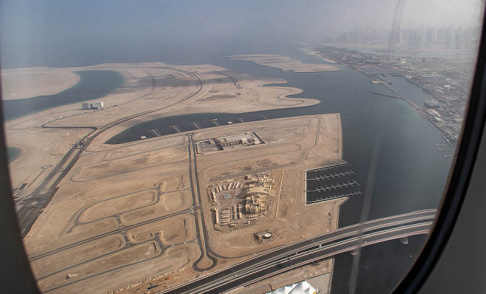 Deira Island, Dubai Creek, Deira 2022-02-02 Flug UAE49 Dubai (DXB/OMDB) - München Franz Josef Strauß (MUC/EDDM) Deira Island Bridge Luftbild aerial photo