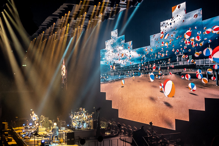 Mercedes-Benz Arena: Genesis Berlin