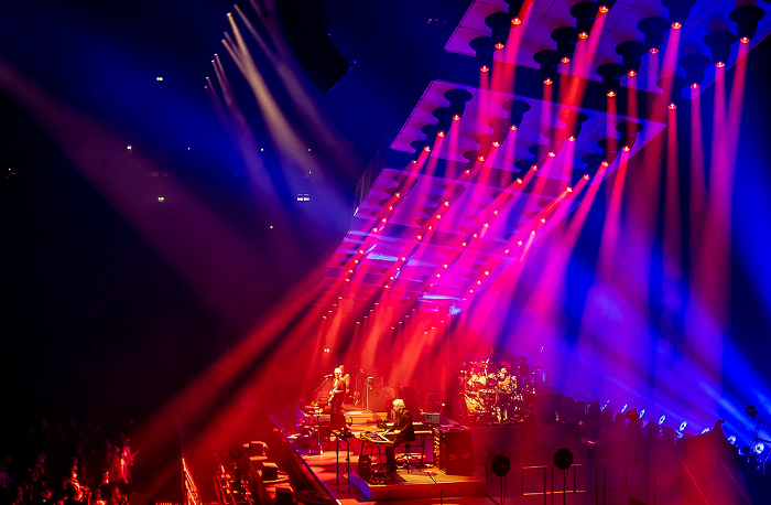 Mercedes-Benz Arena: Genesis Berlin