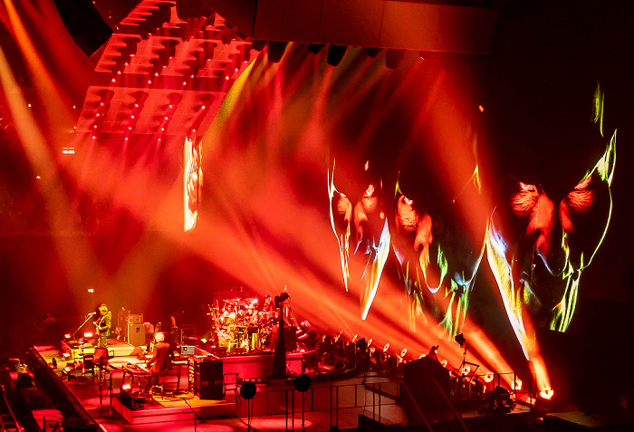 Mercedes-Benz Arena: Genesis Berlin