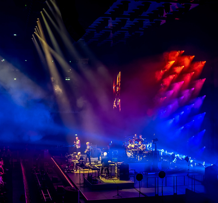 Mercedes-Benz Arena: Genesis Berlin