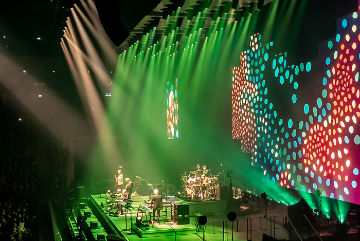 Mercedes-Benz Arena: Genesis Berlin