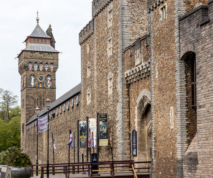 Cardiff Castle: Clock Tower und South Gate