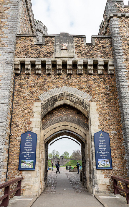Cardiff Castle: South Gate Cardiff