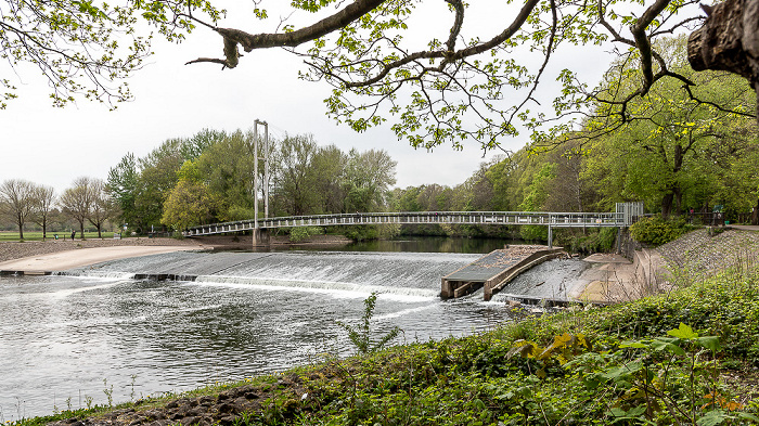 Cardiff Bute Park: River Taff, Blackweir Bridge