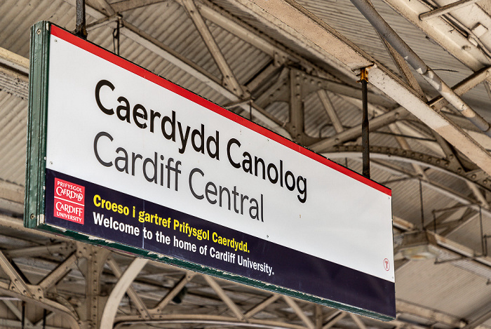 Cardiff City Centre: Cardiff Central Railway Station Cardiff