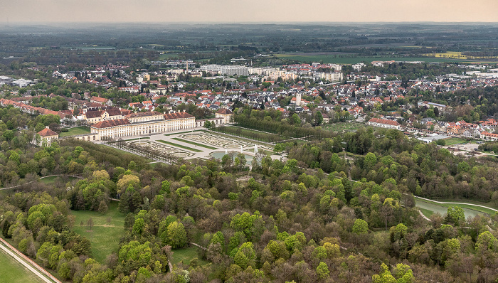 Luftbild aus Zeppelin: Schlossanlage Schleißheim - Neues Schloss und Schlosspark Oberschleißheim