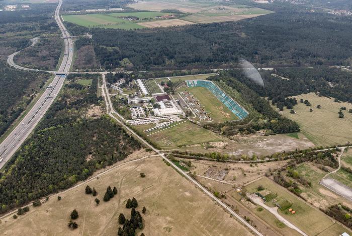 Garching bei München Luftbild aus Zeppelin: Olympia-Schießanlage Hochbrück Autobahnring A 99 Fröttmaninger Heide Ingolstädter Landstraße