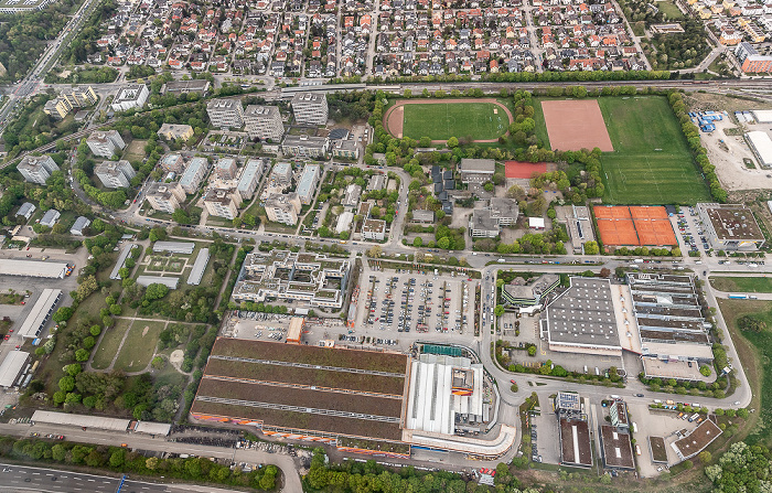 Luftbild aus Zeppelin: Schwabing-Freimann - Kieferngarten, Bezirkssportanlage Freimann München
