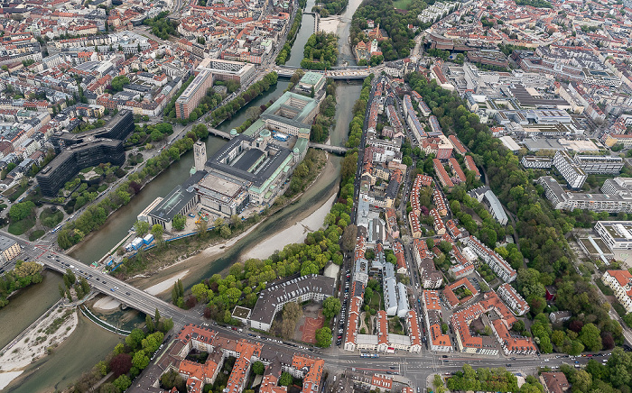 Luftbild aus Zeppelin (v.l.): Altstadt-Lehel (links oben), Ludwigsvorstadt-Isarvorstadt, Isar mit Museumsinsel, Au-Haidhausen München