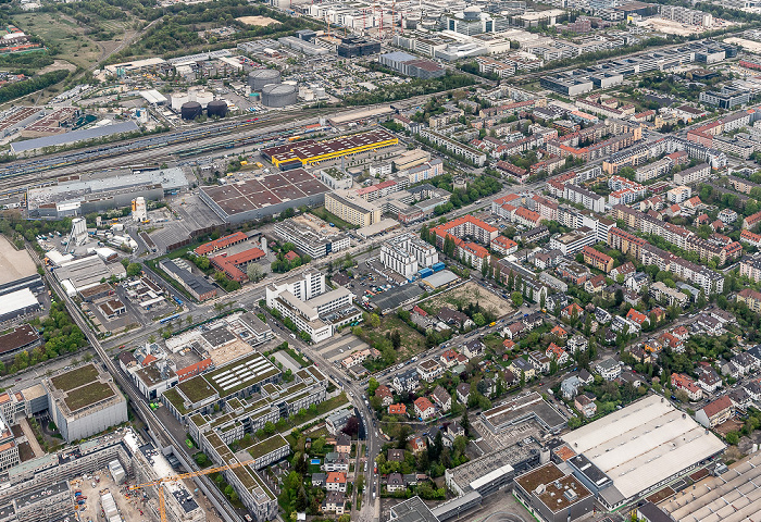 Luftbild aus Zeppelin: Milbertshofen-Am Hart - Milbertshofen München