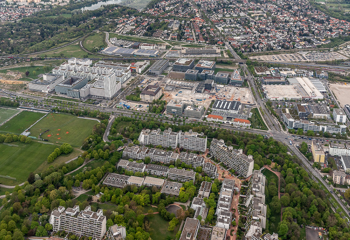 München Luftbild aus Zeppelin: Milbertshofen-Am Hart - Olympiapark Nord Lerchenau Lerchenauer See Lerchenauer Straße Moosacher Straße