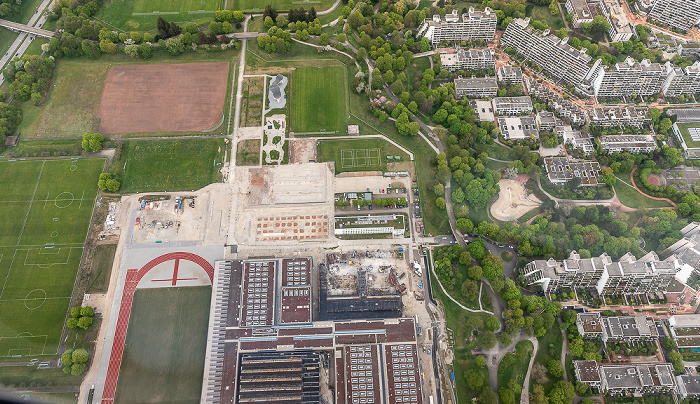 Luftbild aus Zeppelin: Milbertshofen-Am Hart - Zentraler Hochschulsport München (ZHS), Olympisches Dorf München
