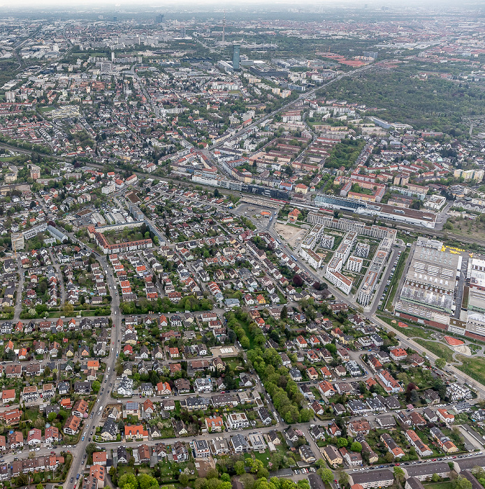 München Luftbild aus Zeppelin: Moosach