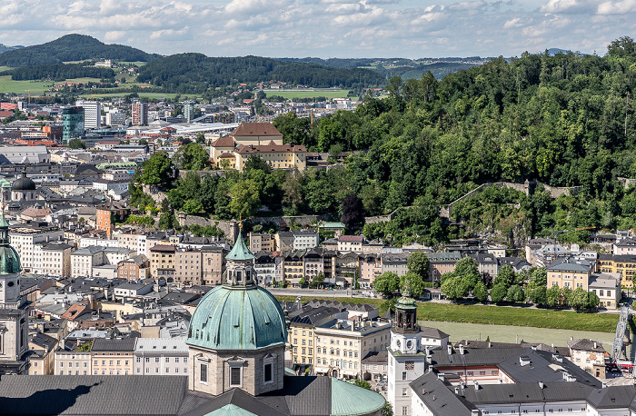 Blick von der Festung Hohensalzburg: Altstadt, Kapuzinerberg Salzburg