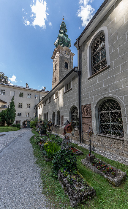 Salzburg Altstadt: Erzabtei St. Peter mit dem Petersfriedhof und der Stiftskirche St. Peter