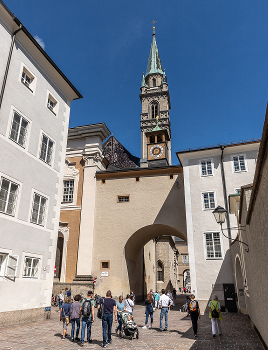 Salzburg Altstadt: Franziskanergasse, Franziskanerkirche