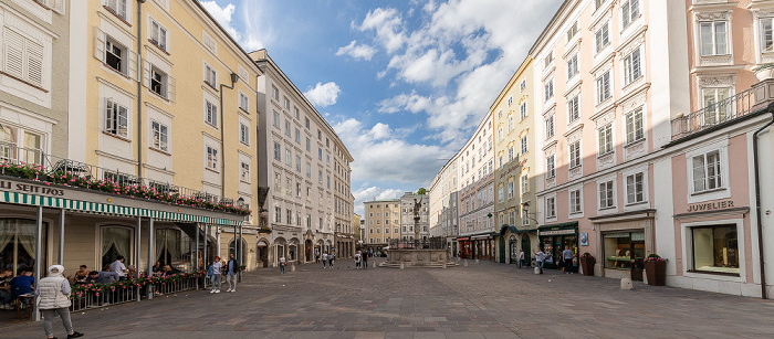 Salzburg Altstadt: Alter Markt Florianibrunnen