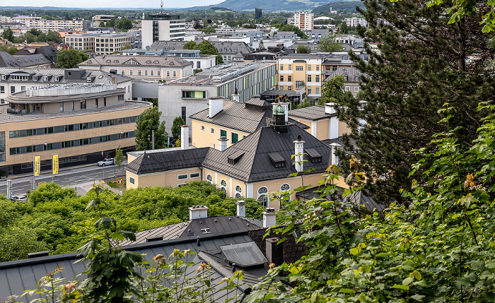 Blick vom Mönchsberg: Brauhaus Augustinerbräu Salzburg