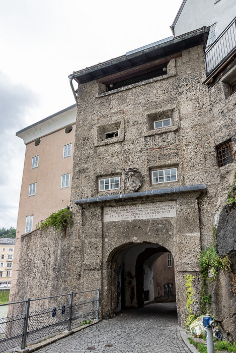 Salzburg Altstadt: Steingasse - Inneres Steintor