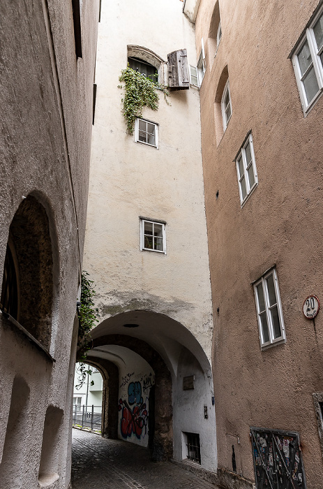 Salzburg Altstadt: Steingasse - Inneres Steintor