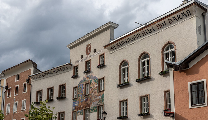 Altstadt: Joseph-Schöndorfer-Platz - Rathaus Hallein