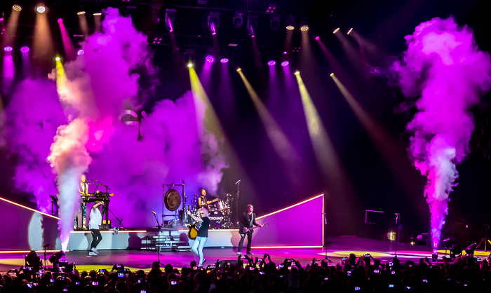 Olympiahalle: Foreigner (+ Saga, The New Roses) München