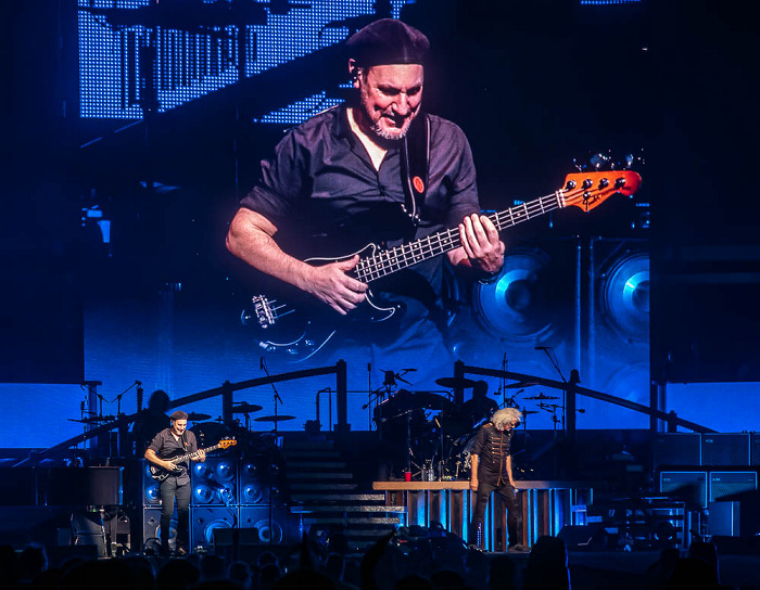 Olympiahalle: Queen + Adam Lambert München Neil Fairclough