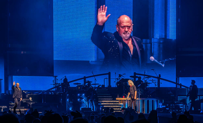 Olympiahalle: Queen + Adam Lambert München Spike Edney