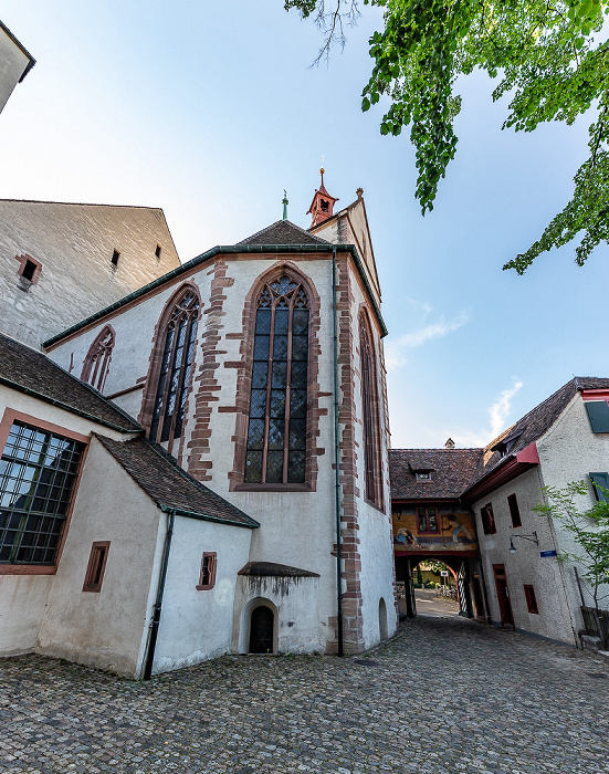 Basel Altstadt Grossbasel: Im Lohnhof, Leonhardskirche