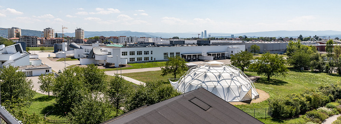 Weil am Rhein Blick aus dem VitraHaus: Vitra Campus mit (v.l.) dem Vitra Design Museum, dem Factory Building (Frank Gehry) und dem Dome