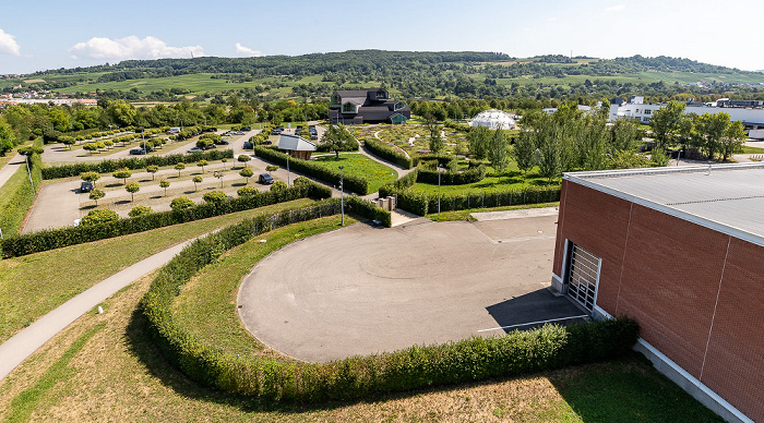 Weil am Rhein Blick vom Vitra Slide Tower: Vitra Campus Dome Oudolf Garten VitraHaus