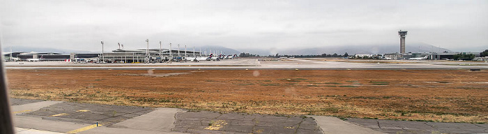 Santiago de Chile Aeropuerto Internacional Arturo Merino Benítez 2022-11-11 Flug IBE6833 Madrid-Barajas (MAD/LEMD) - Santiago de Chile (SCL/SCEL)