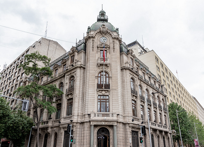 Santiago de Chile Valentín Letelier / Teatinos: Edificio de la Intendencia Metropolitana de Santiago