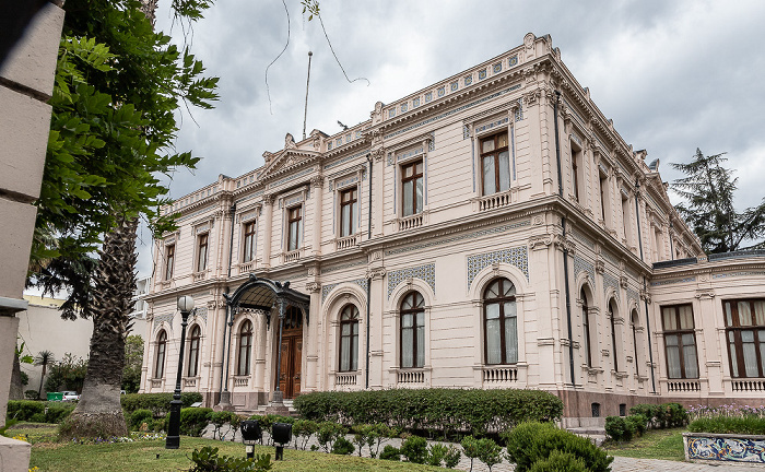 Dieciocho: Palacio Cousiño Santiago de Chile