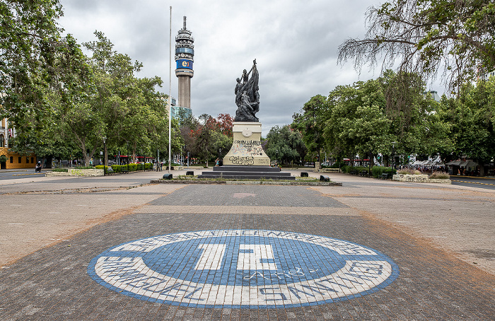 Santiago de Chile Bandejón Central Alameda Bernardo O'Higgins: Monumento a los Heroes de la concepción Torre Entel