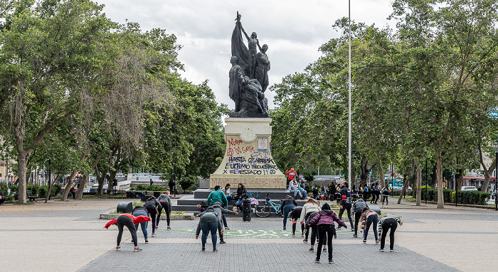 Santiago de Chile Bandejón Central Alameda Bernardo O'Higgins: Monumento a los Heroes de la concepción