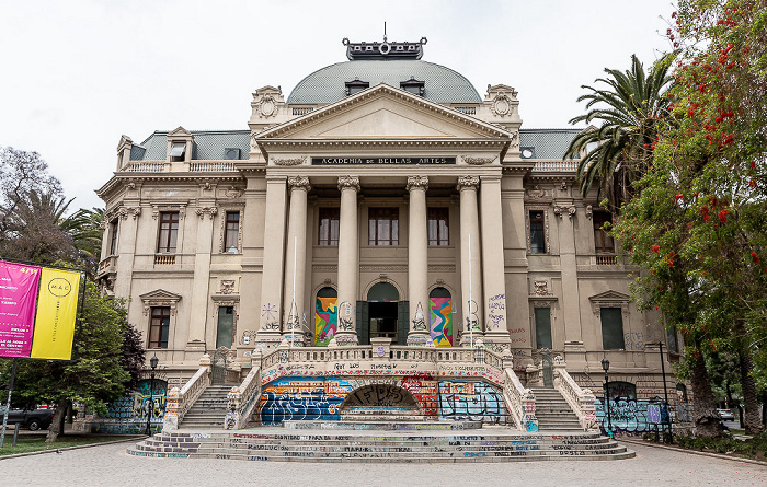 Santiago de Chile Parque Forestal: Palacio de Bellas Artes mit dem Museo de Arte Contemporáneo
