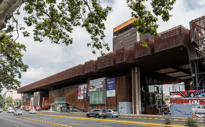 Avenida Libertador Bernardo O'Higgins: Centro Cultural Gabriela Mistral Santiago de Chile