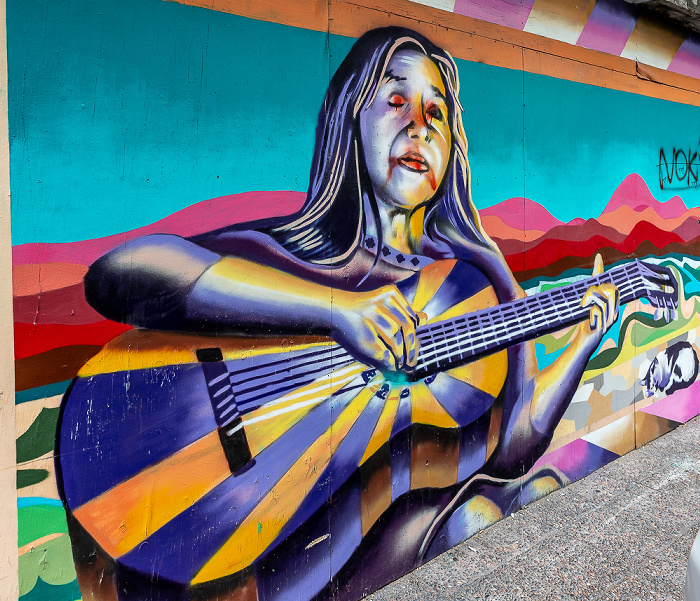 Santiago de Chile Esmeralda: Street Art