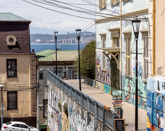 Cerro Concepción: Paseo Atkinson - Street Art Valparaíso