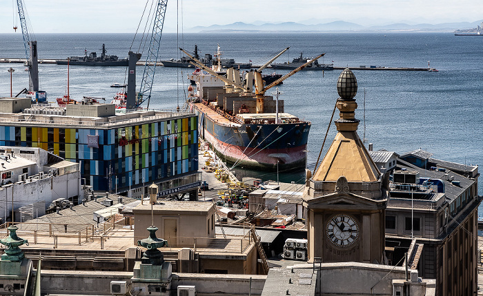 Blick vom Cerro Concepción: Puerto de Valparaíso, Pazifischer Ozean Valparaíso