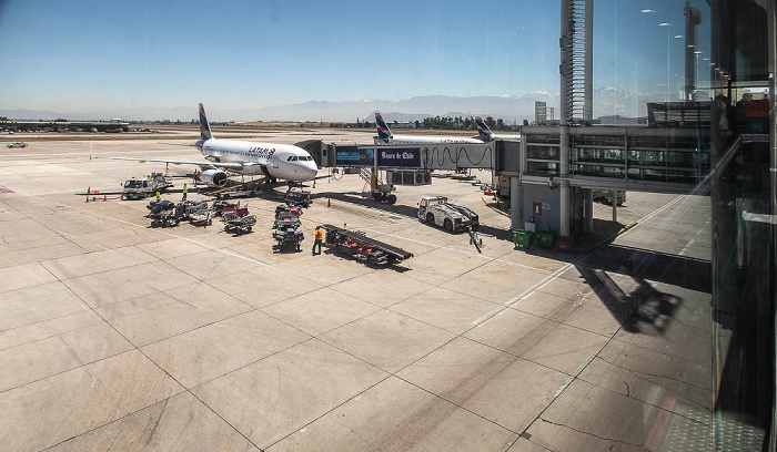 Aeropuerto Internacional Arturo Merino Benítez Santiago de Chile