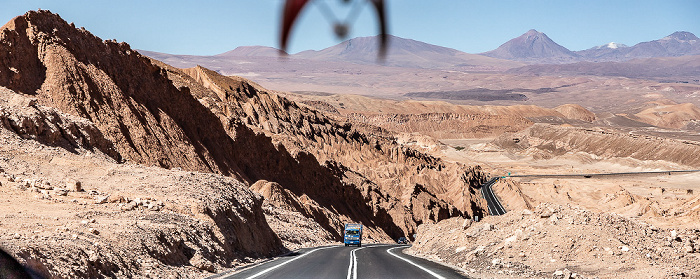Provincia de El Loa Atacama: Ruta 23 CH, Cordillera de la Sal mit dem Valle de la Luna